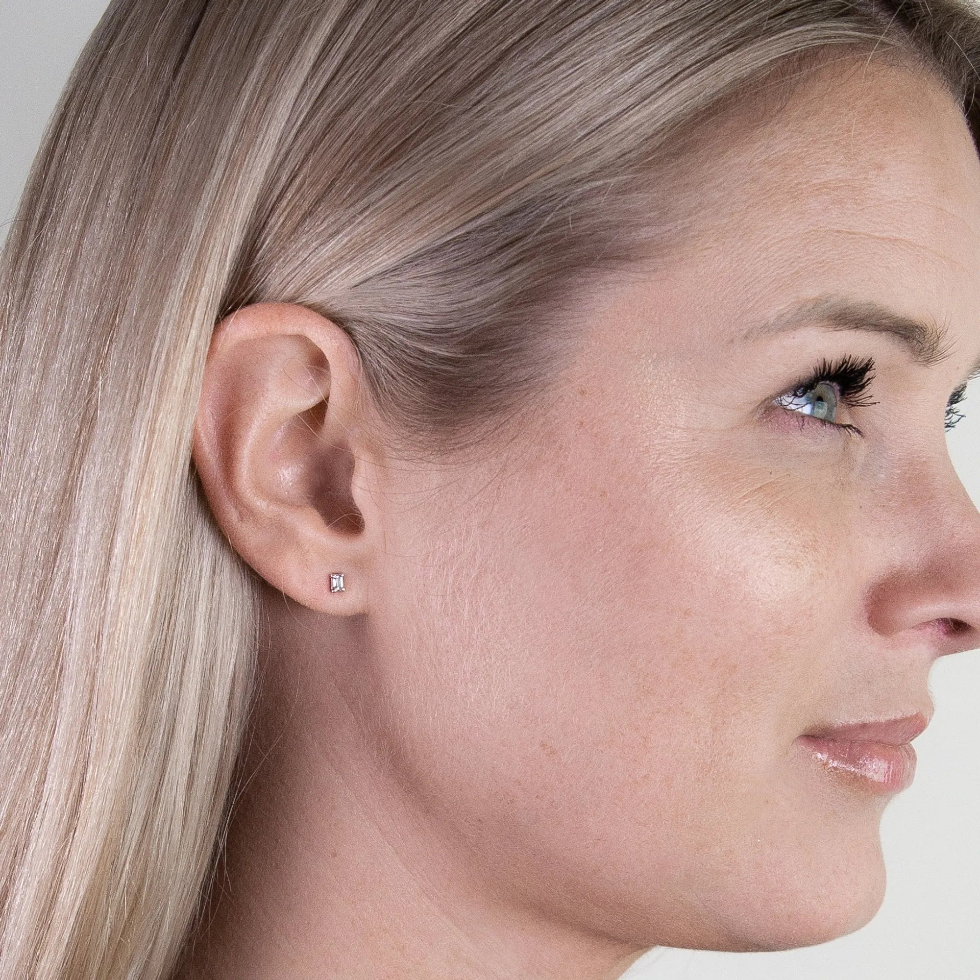 Aure 21D 0.10-RG14k__contextual_2