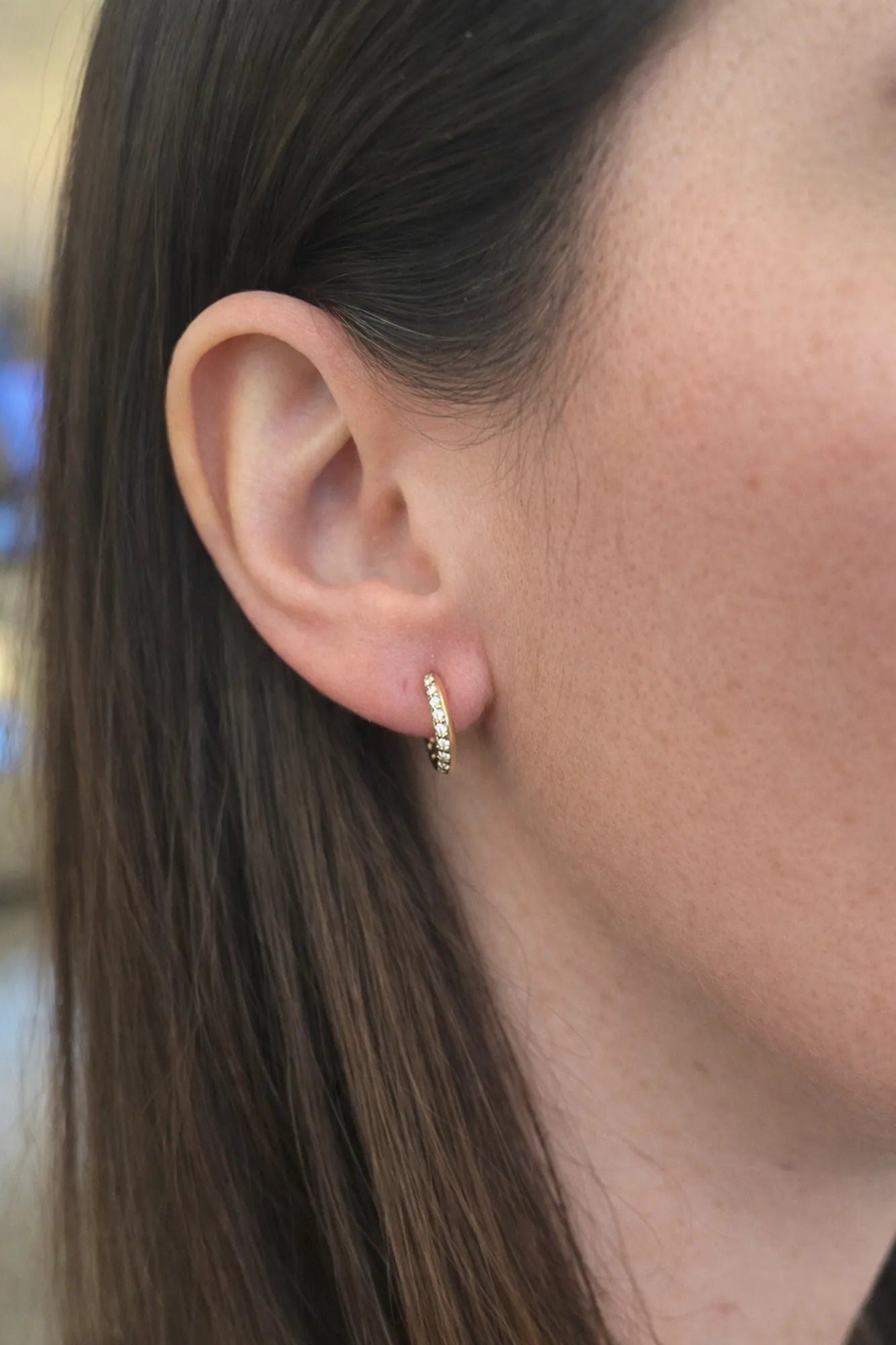 Aure 29D H 0.24-RG18k__contextual_4