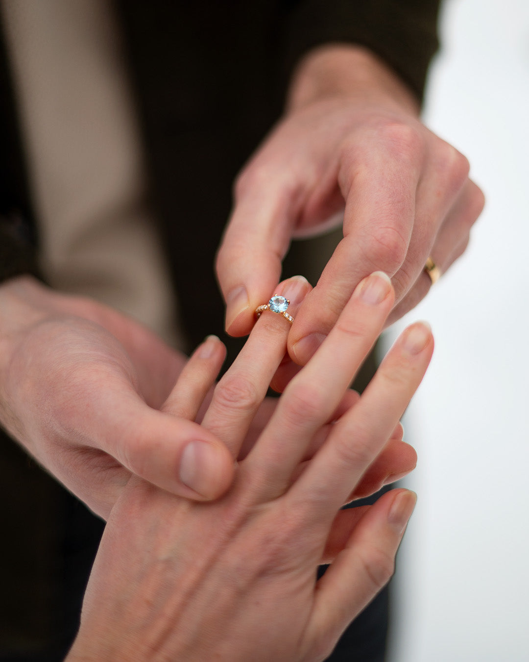 Förlovning _Frida Sömskar _ Blå ädelsten Akvamarin Schalins