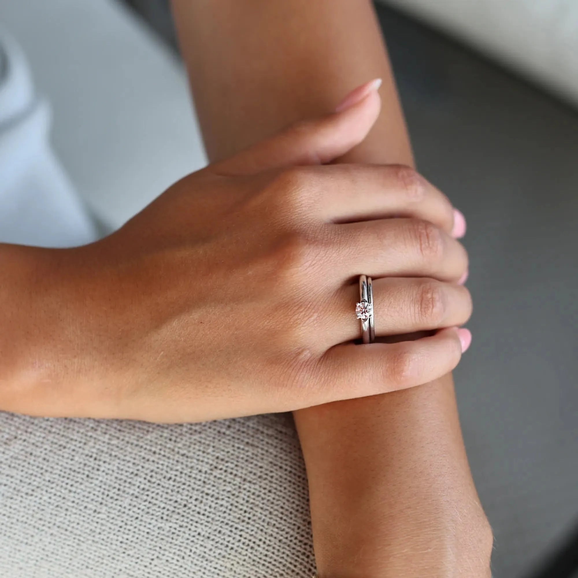 S_AURE_BRILLIANT_VG14K__hand_7