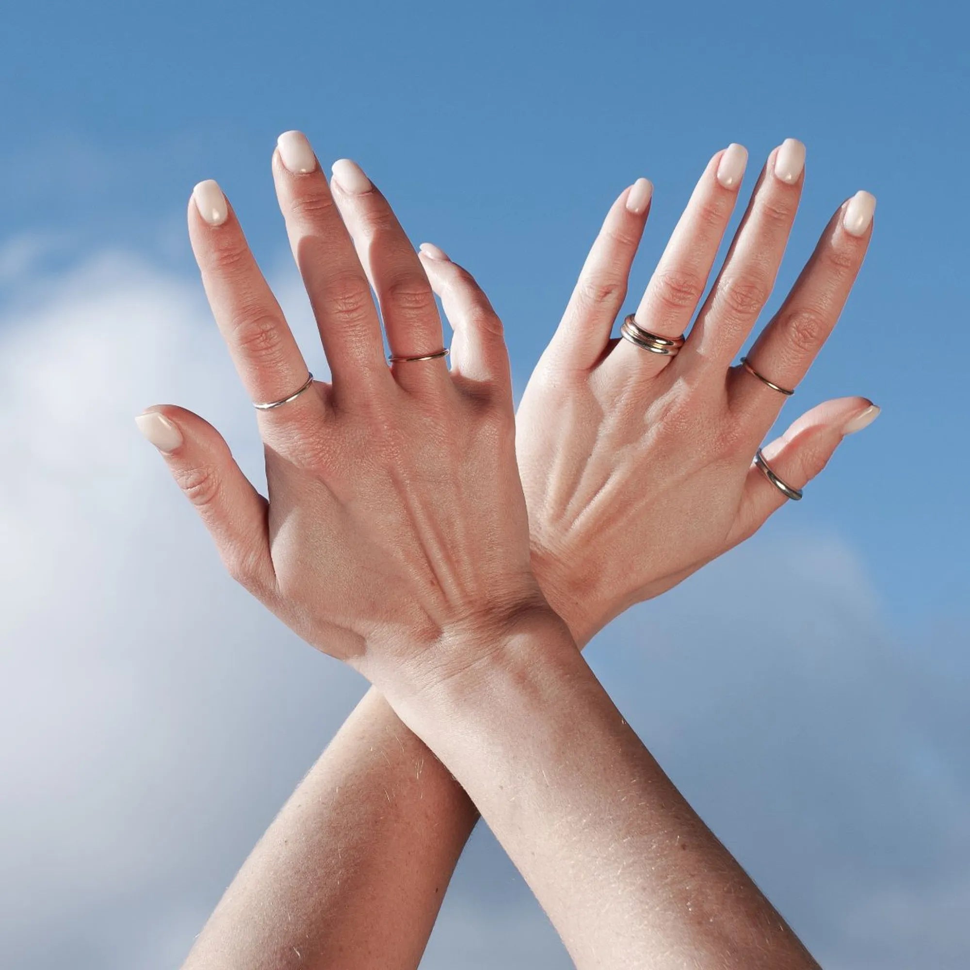 S_AURE_PLAIN_GU18K__hand_2