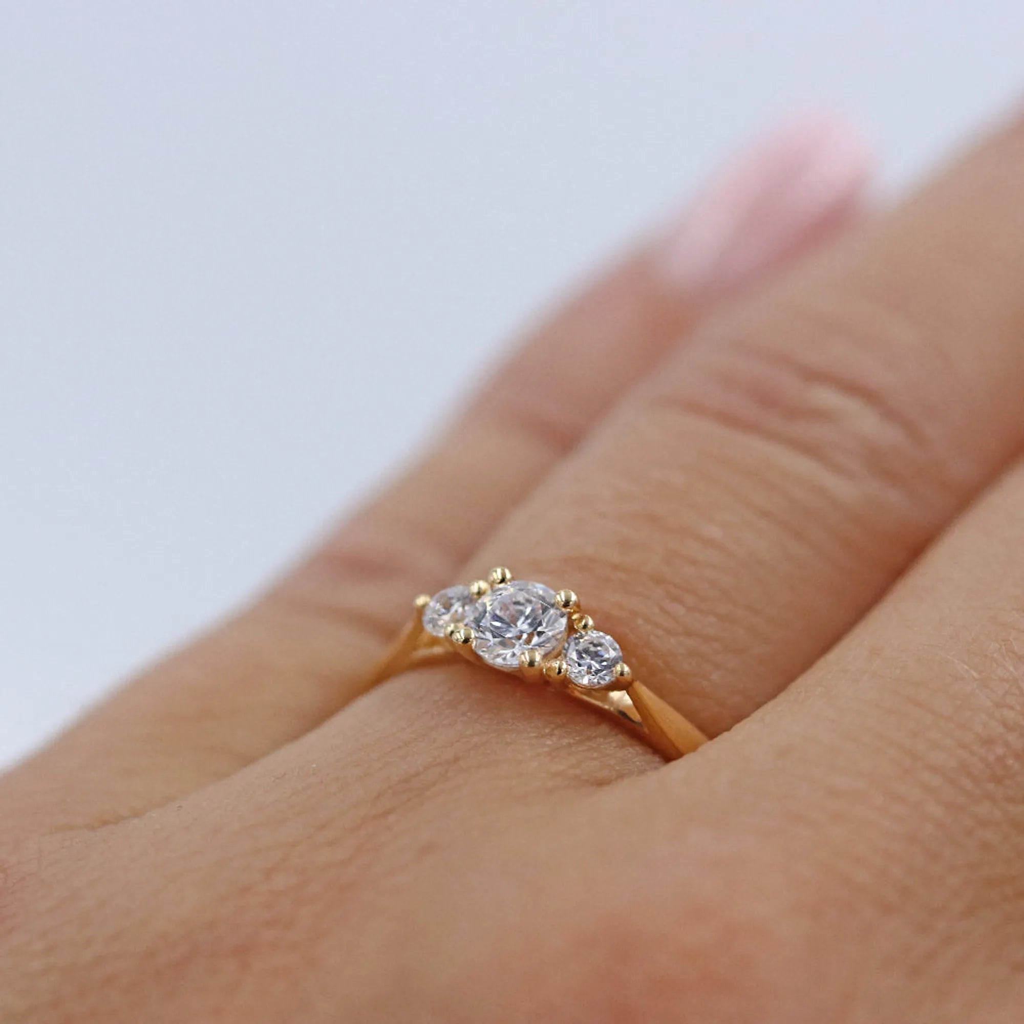 S_ETERNA_3ST_BR_RG18K__hand_3