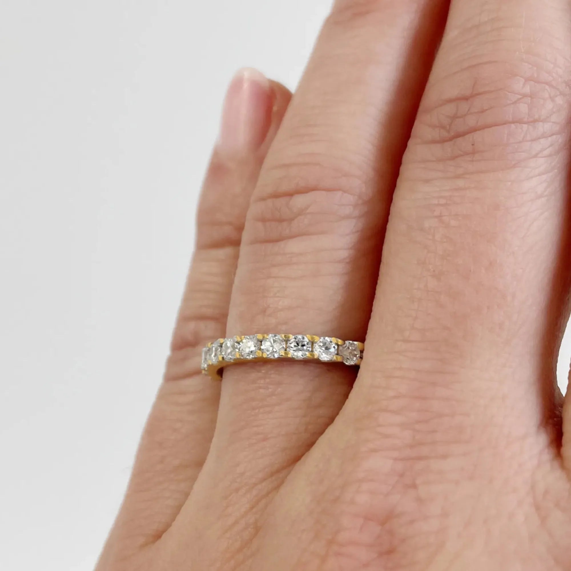 S_ETERNA_ALL_USH_GU18K__hand_3