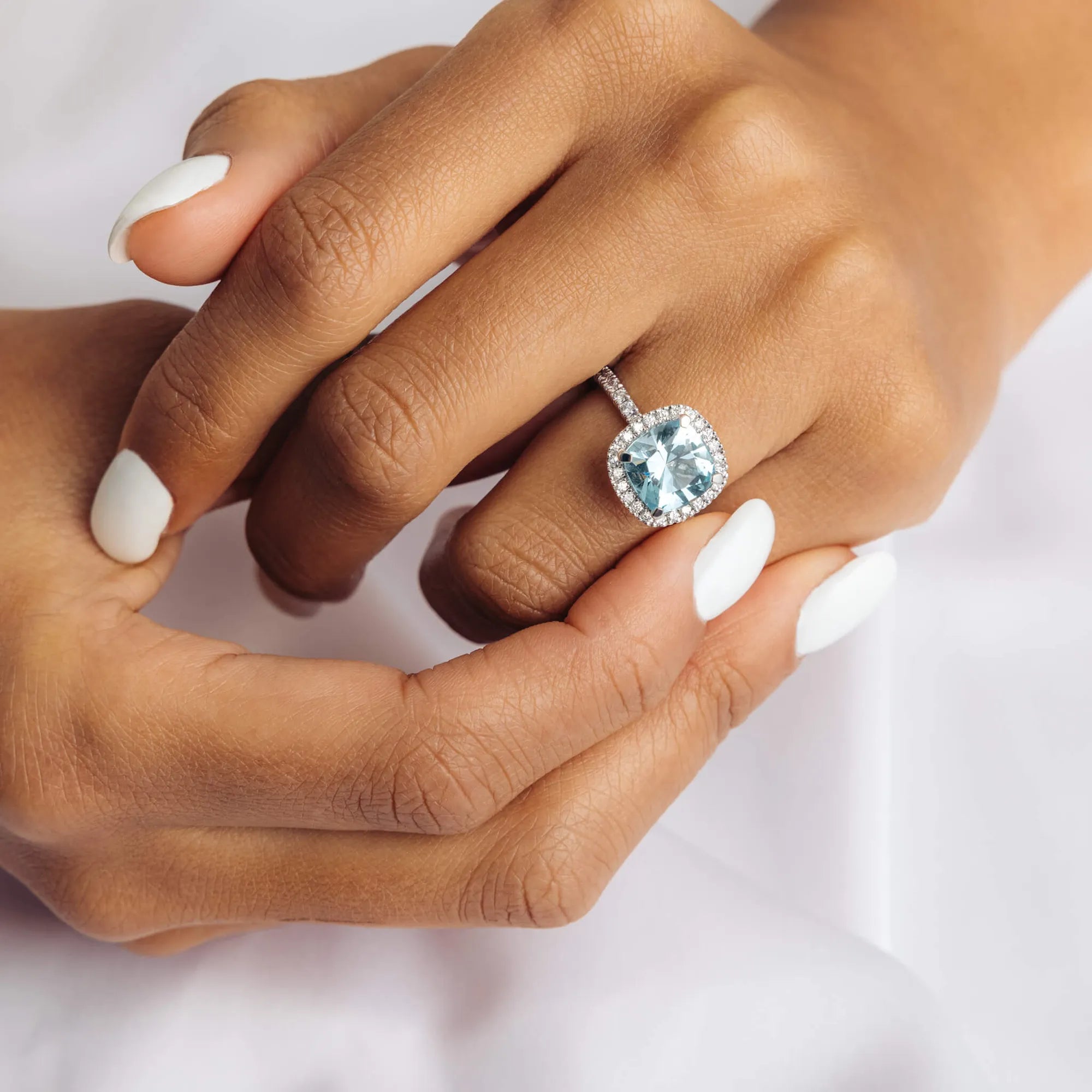 S_Fairytale12_VG18K__hand_3