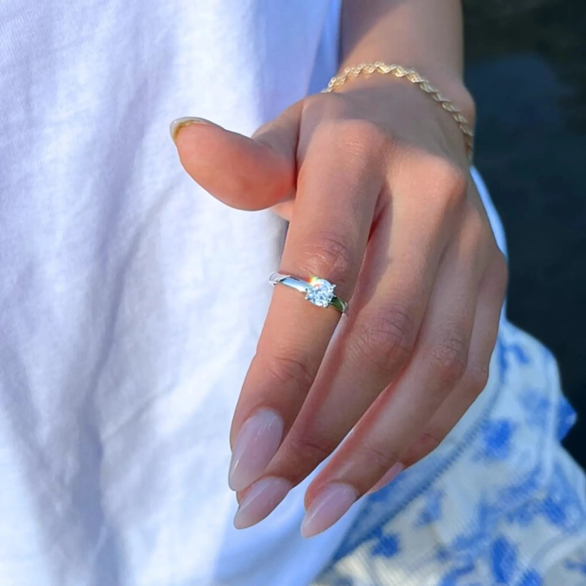 S_Glimmer_VG14K__hand_5