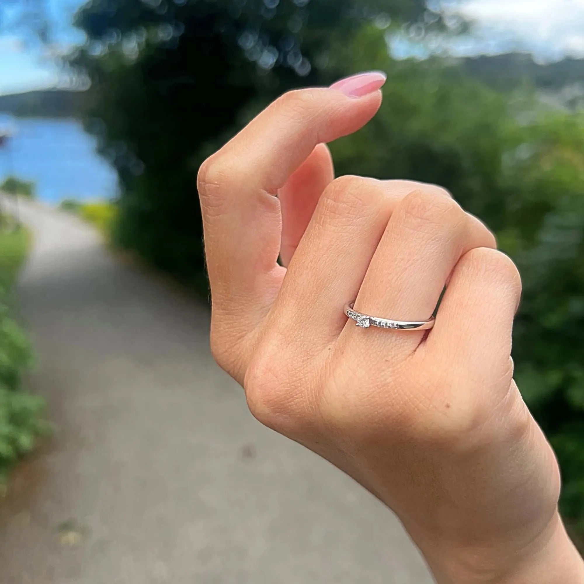 S_Glint A01_VG14K__hand_2