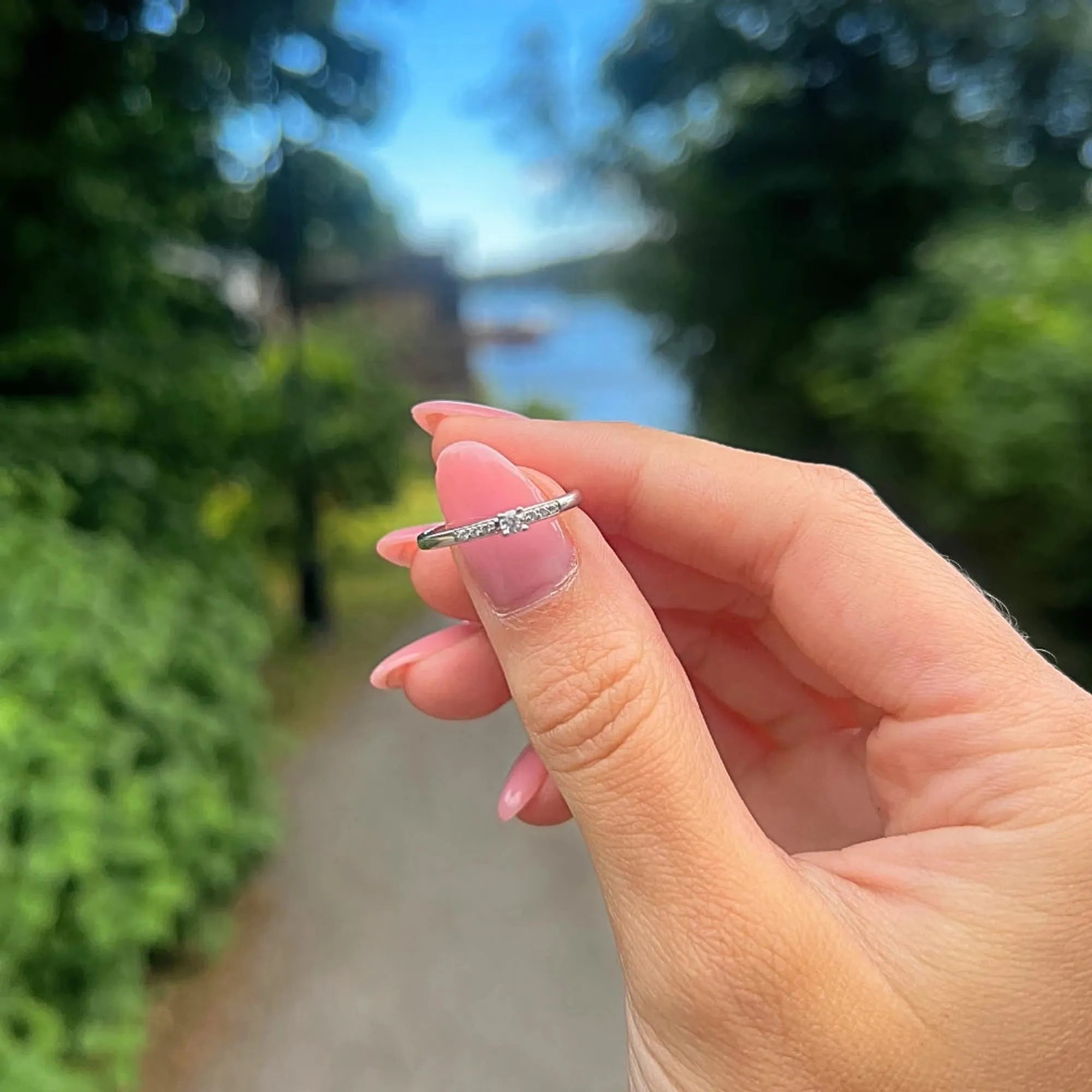 S_Glint A01_VG14K__hand_3