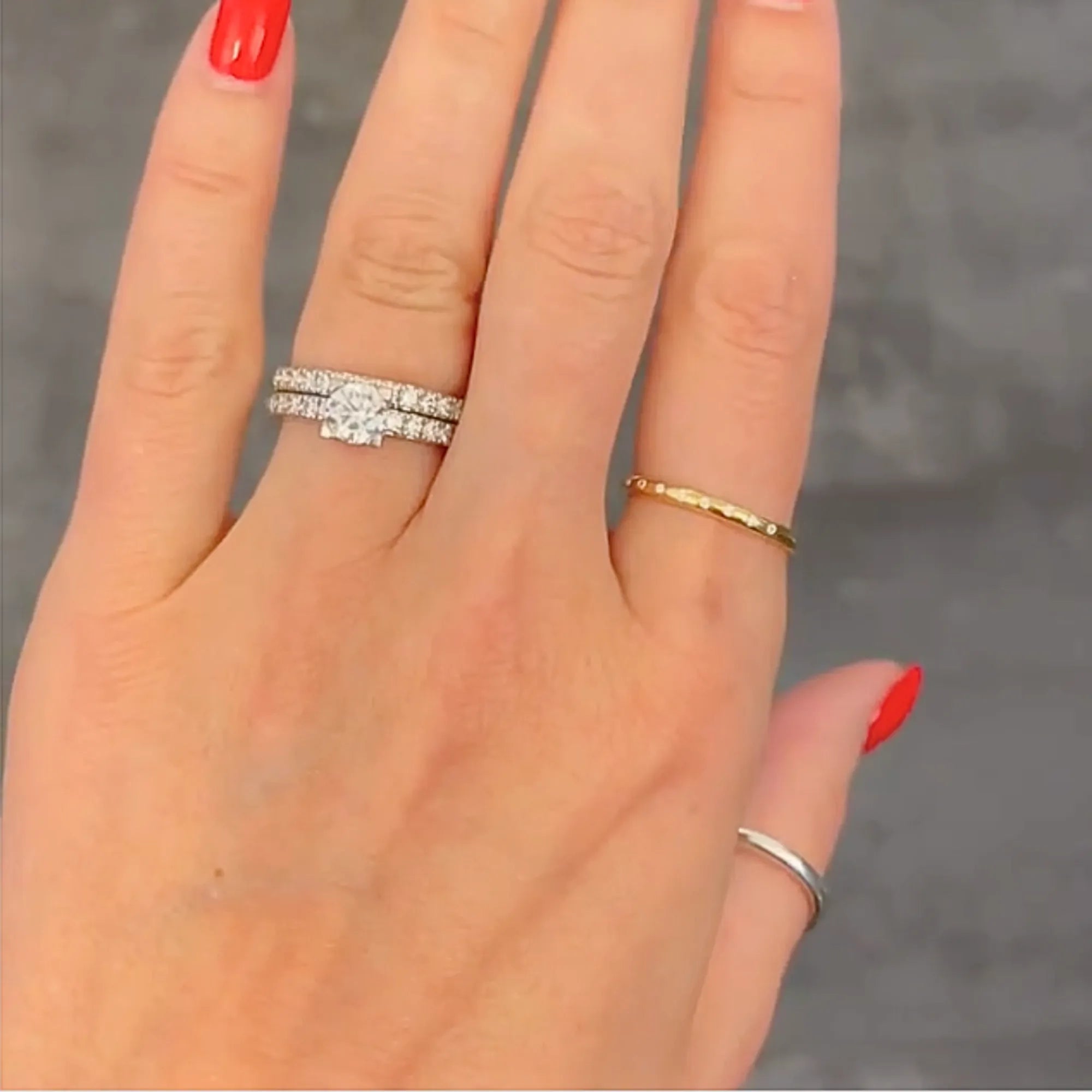 S_Glow A03_VG14K__hand_2