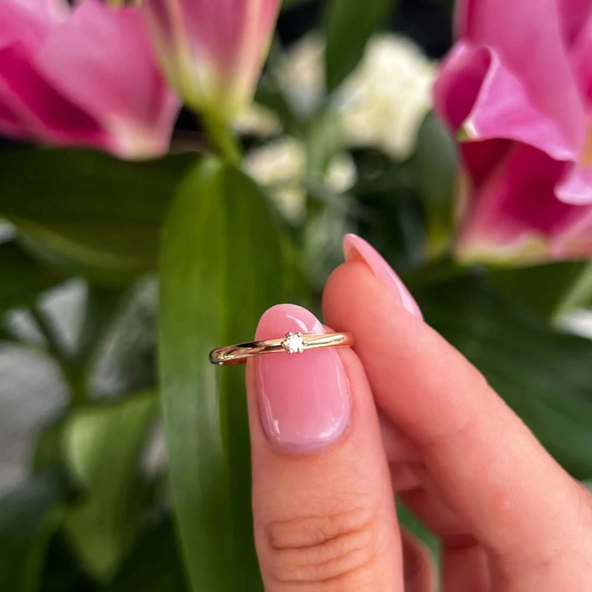 S_Glow_RG18K__hand_4