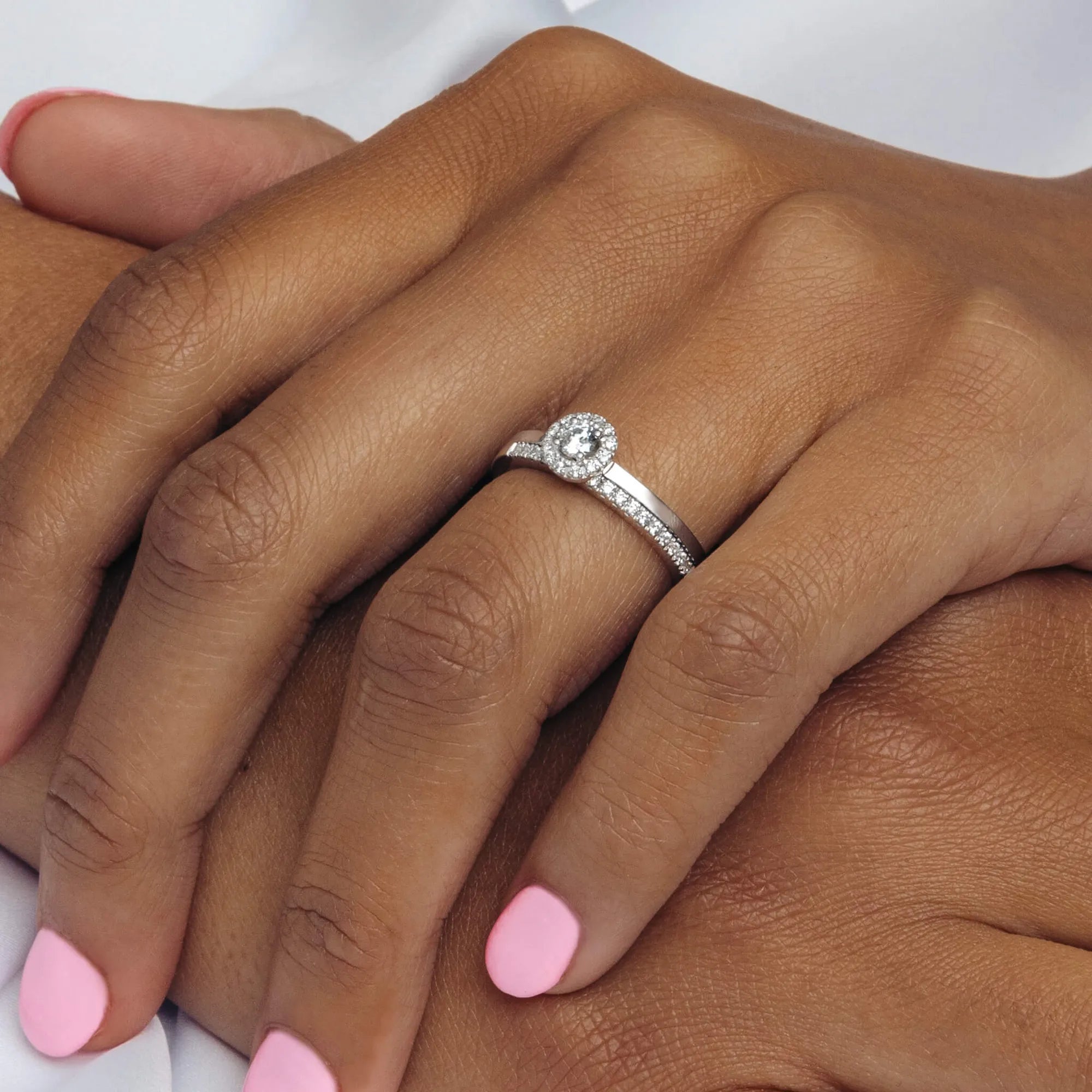 S_Love03_Pt950__hand_4