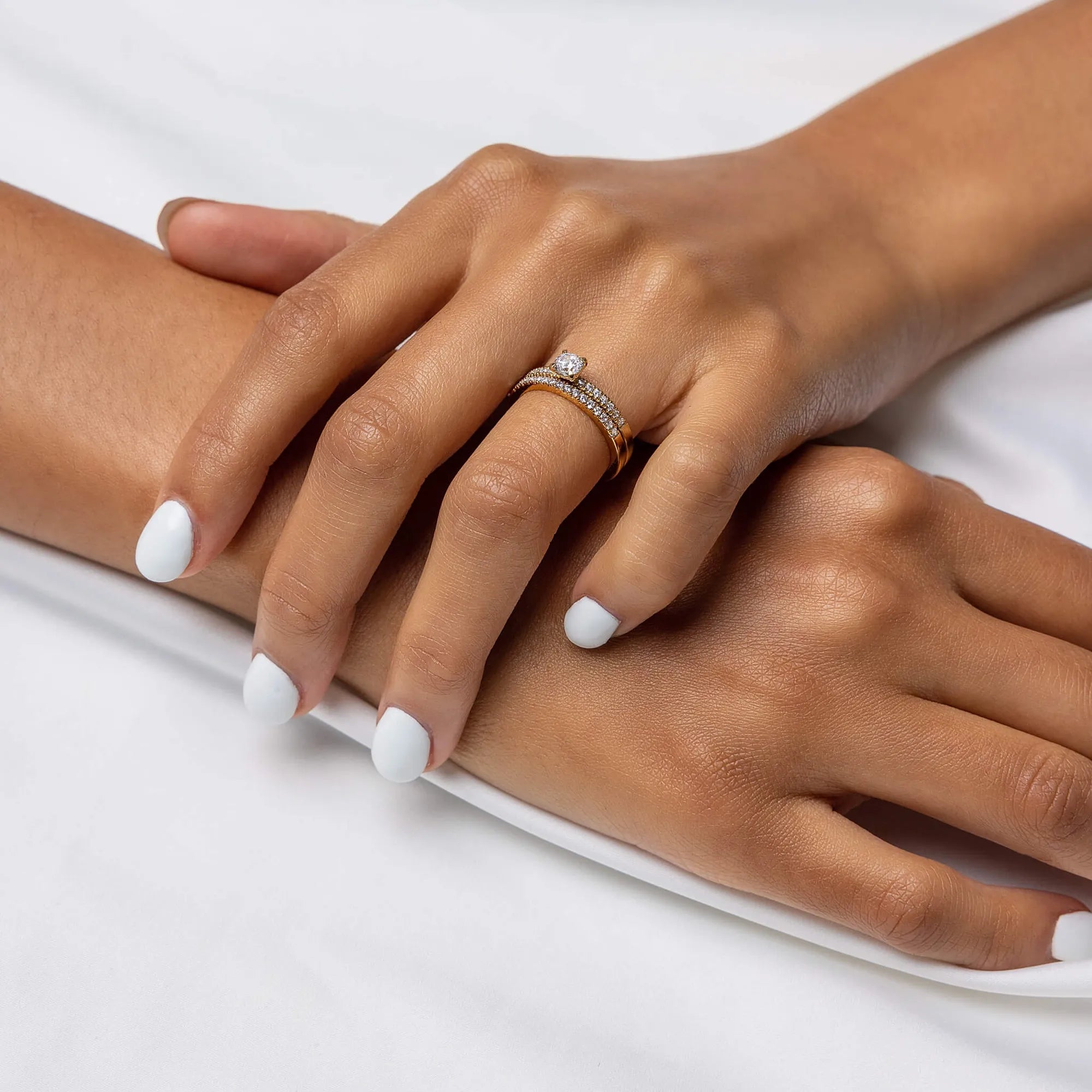 S_Love08_GU14K__hand_4