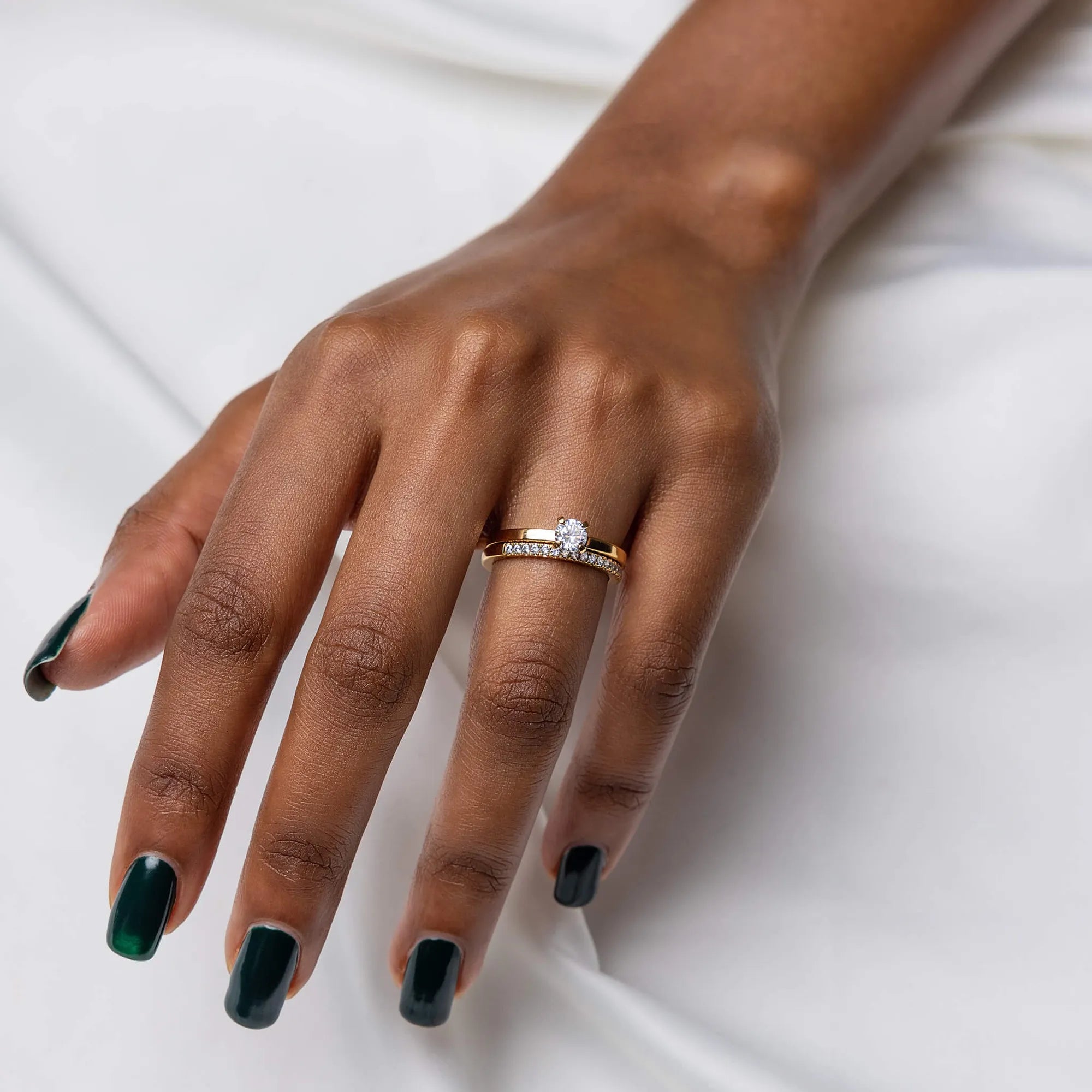 S_Love10_GU18K__hand_4