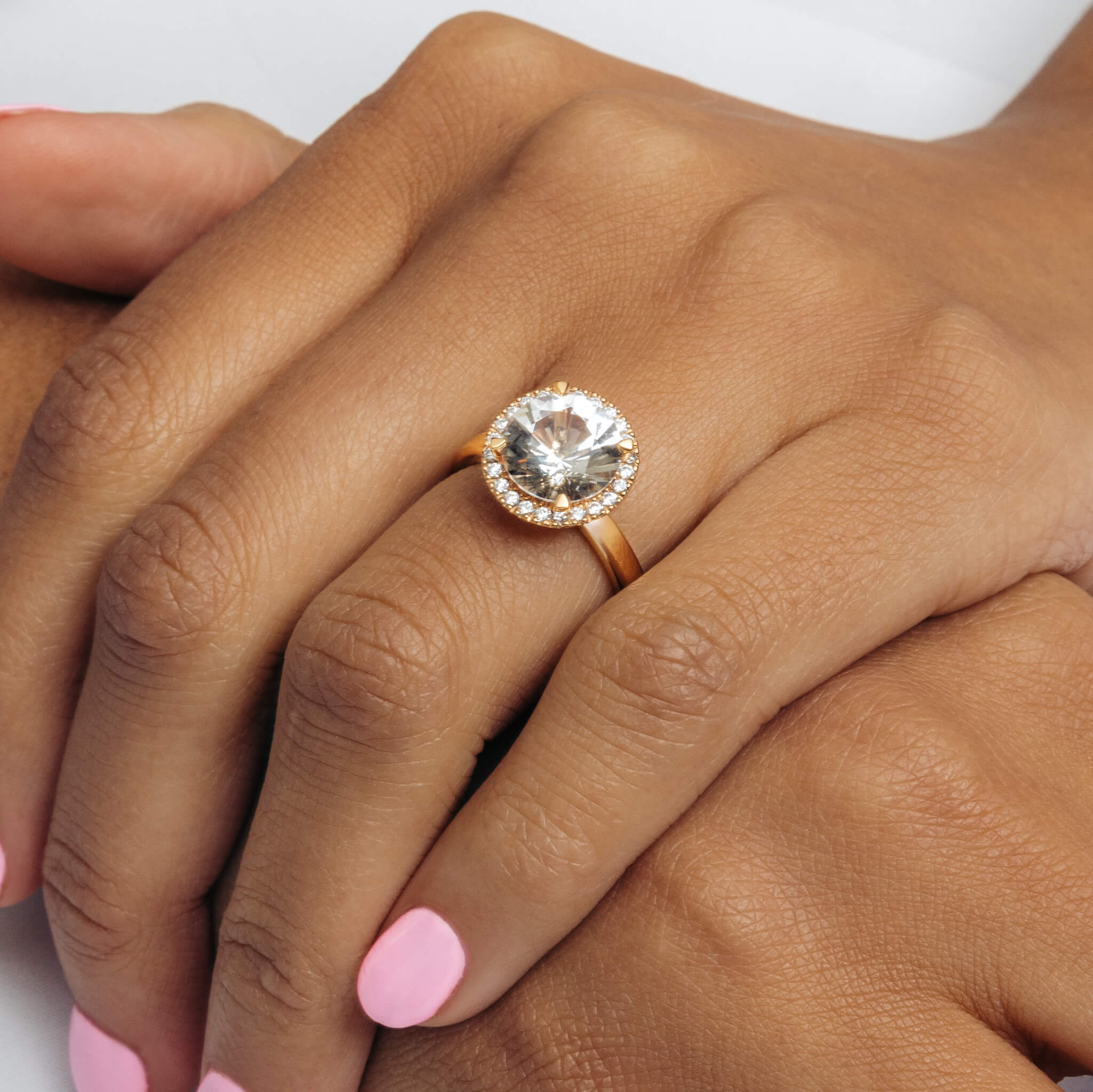 Fairytale 9 Snövit Beryll i vitt guld