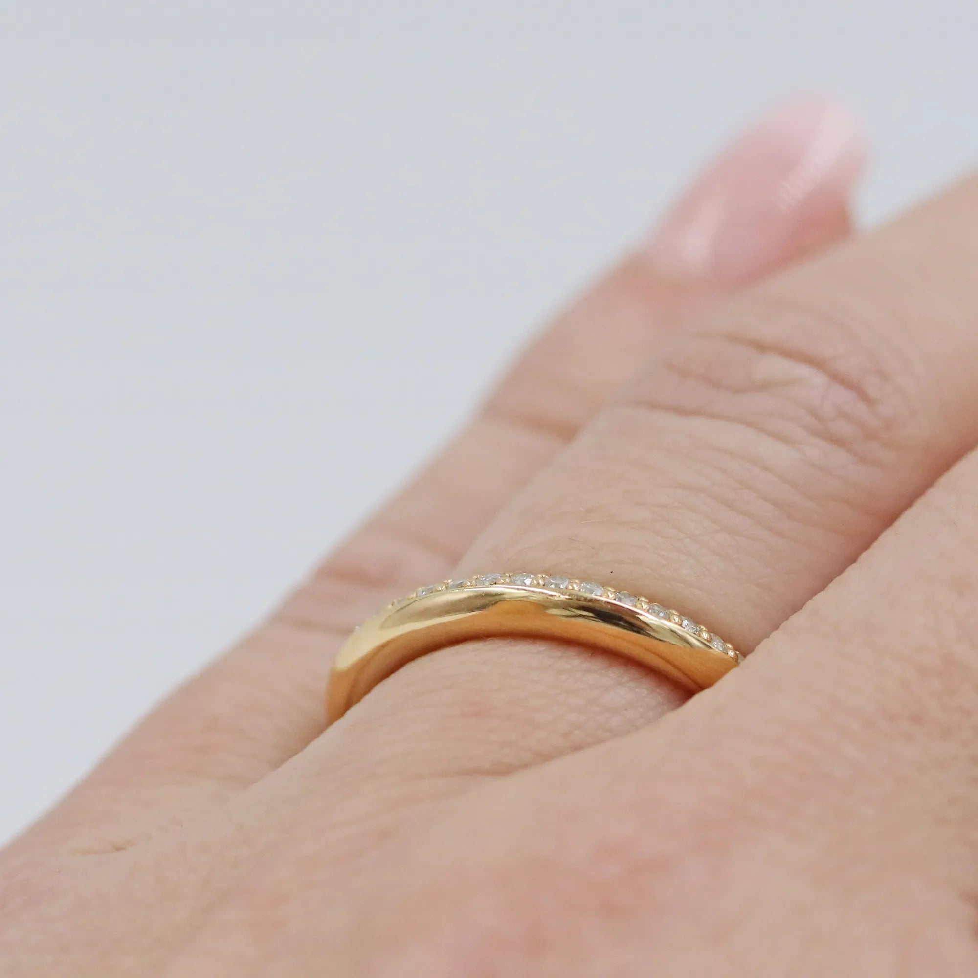 Aure 28-RG18k__hand_6