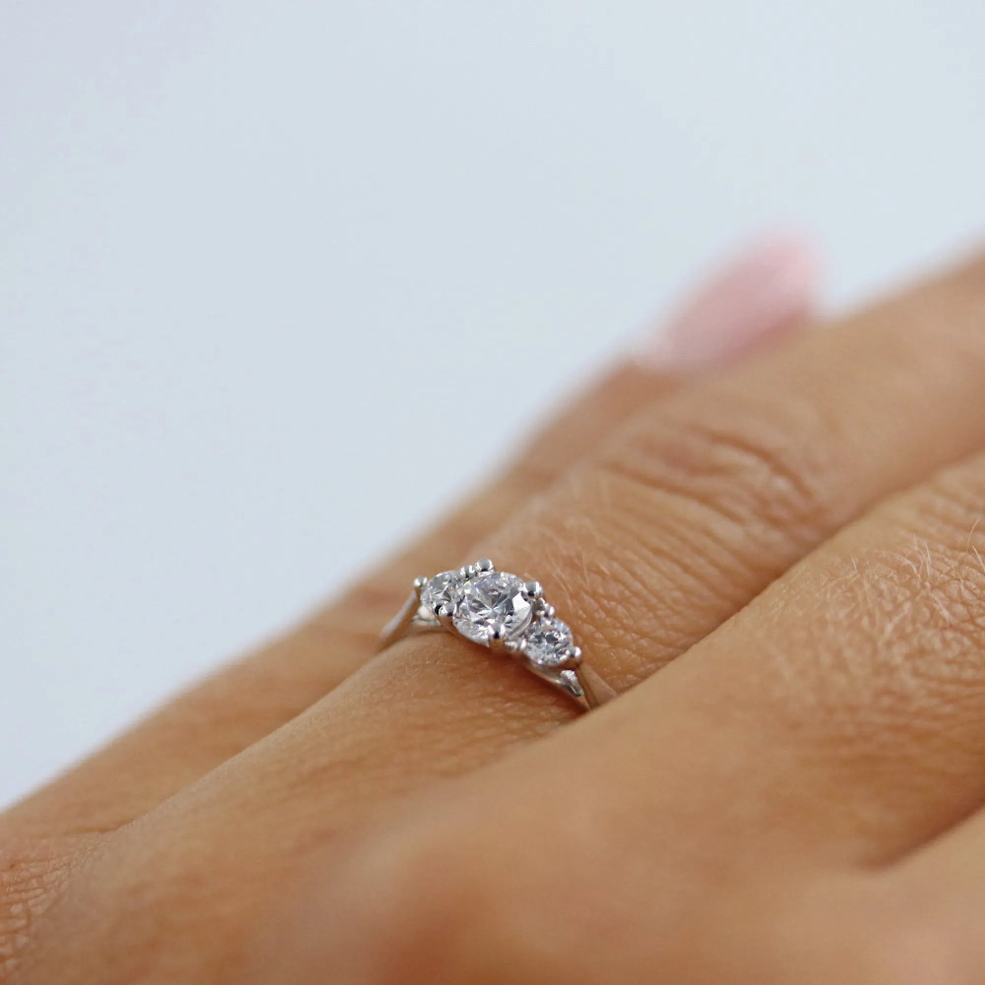S_ETERNA_3ST_BR_VG14K__hand_2