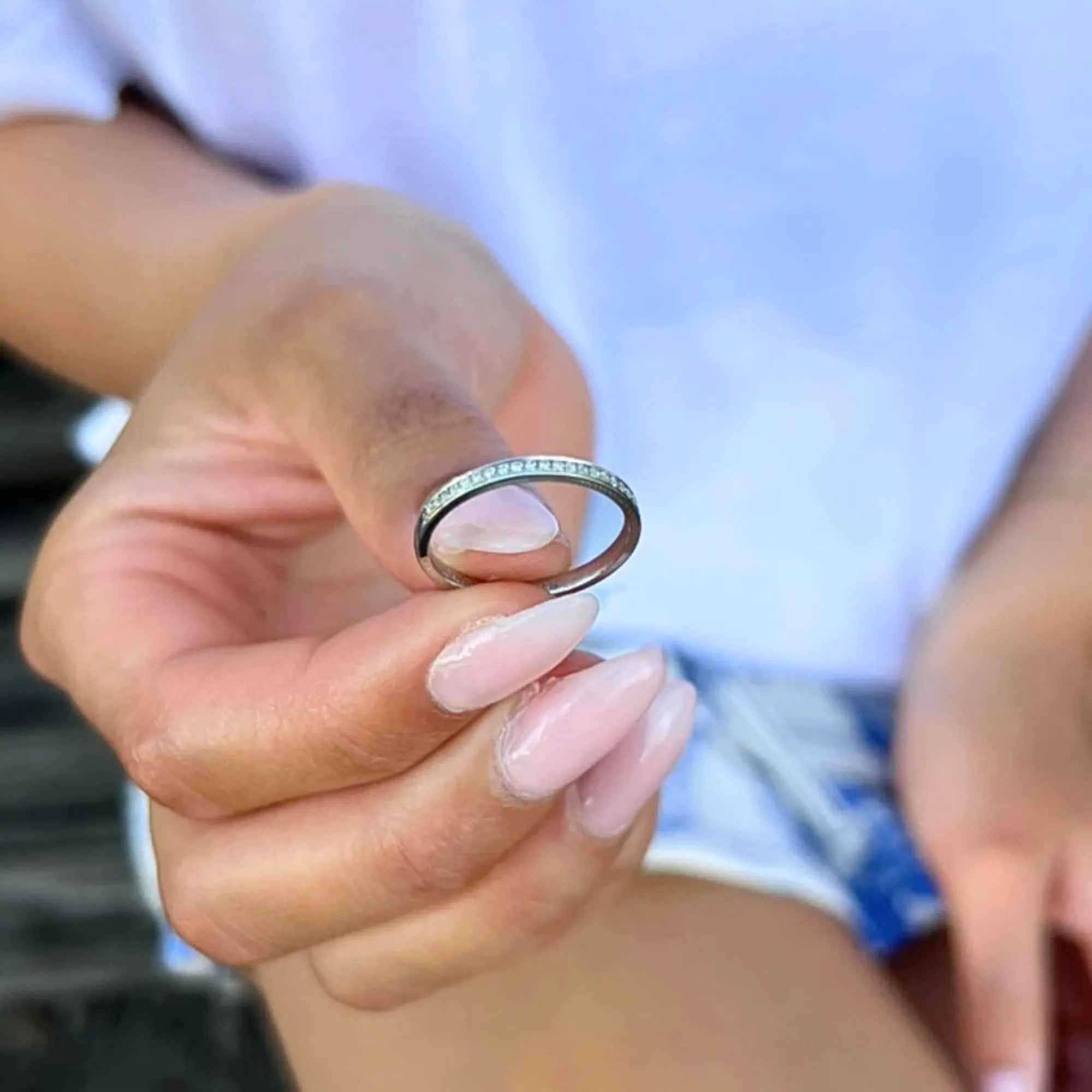 S_Glimmer A03_VG18K__hand_4