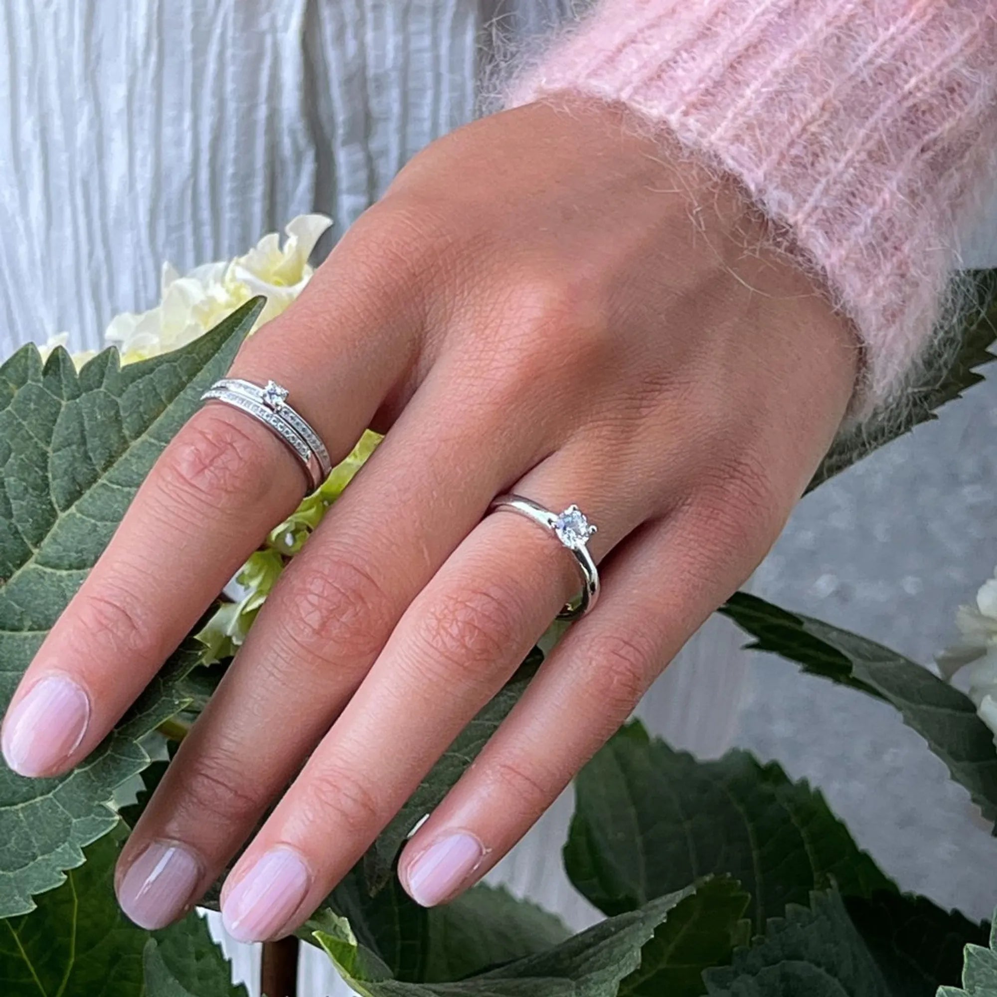 S_Glimmer_VG14K__hand_6