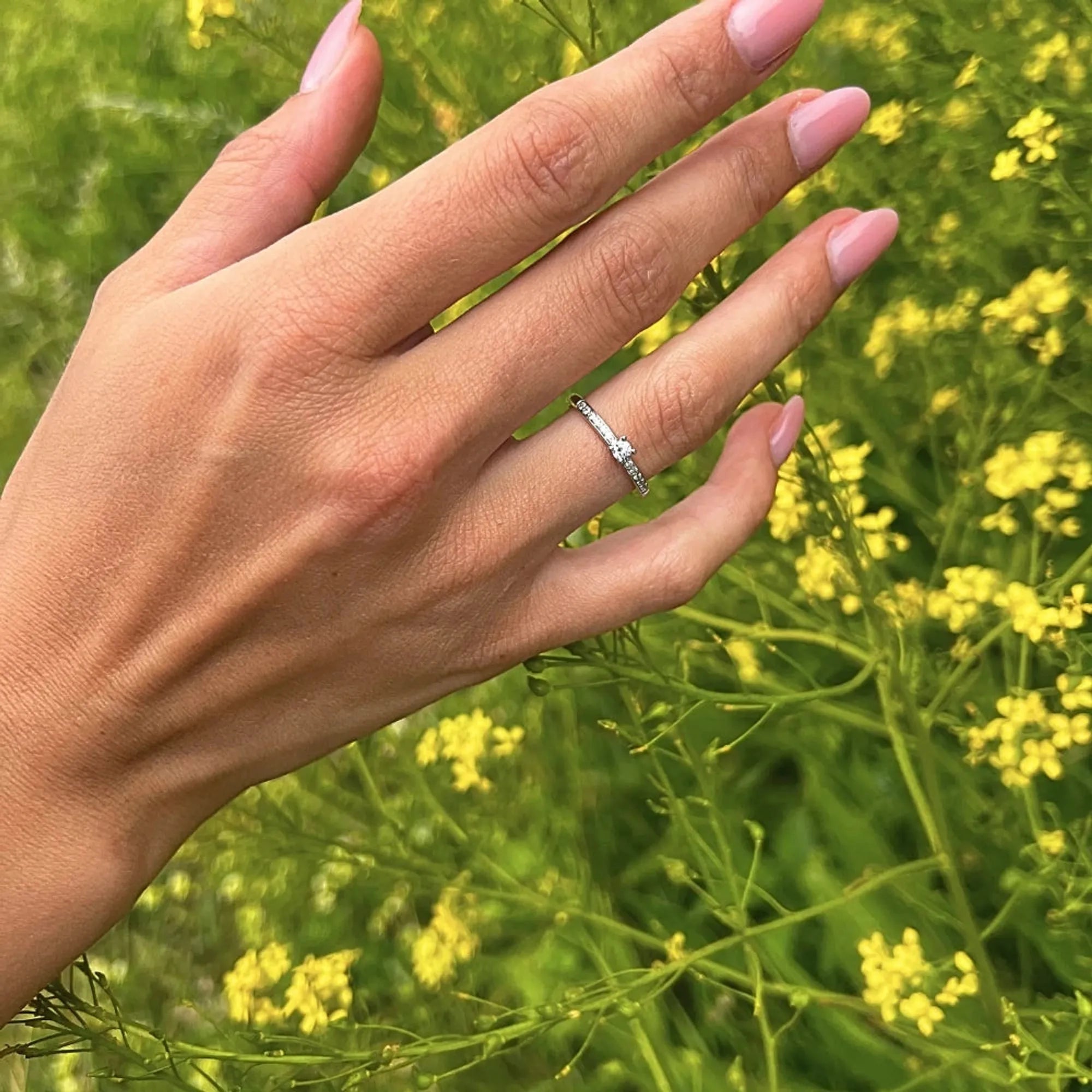 S_Glint A02_VG14K__hand_2