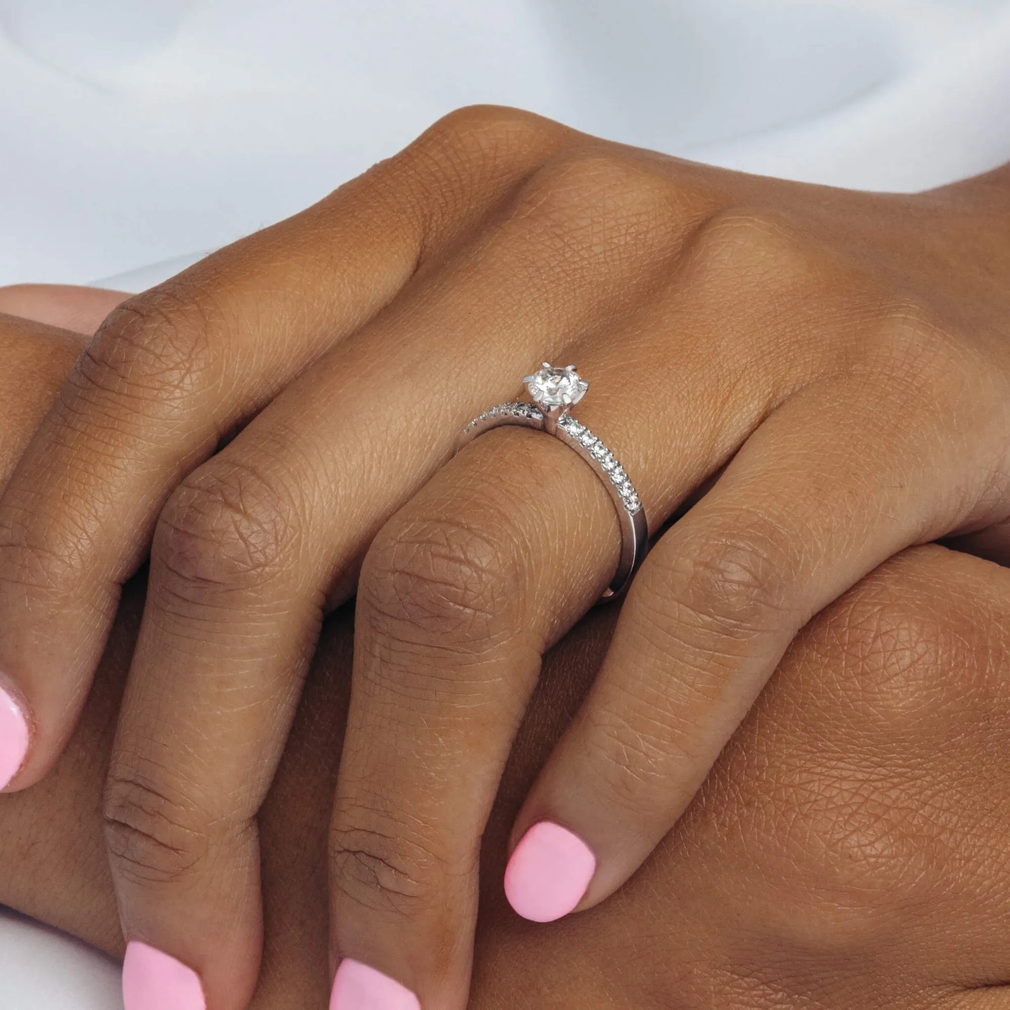 S_Love02_VG14K__hand_3