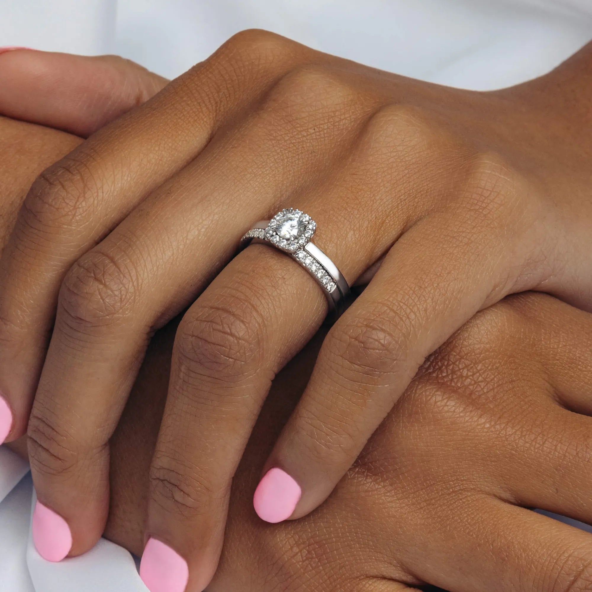 S_Love04_VG18K__hand_5