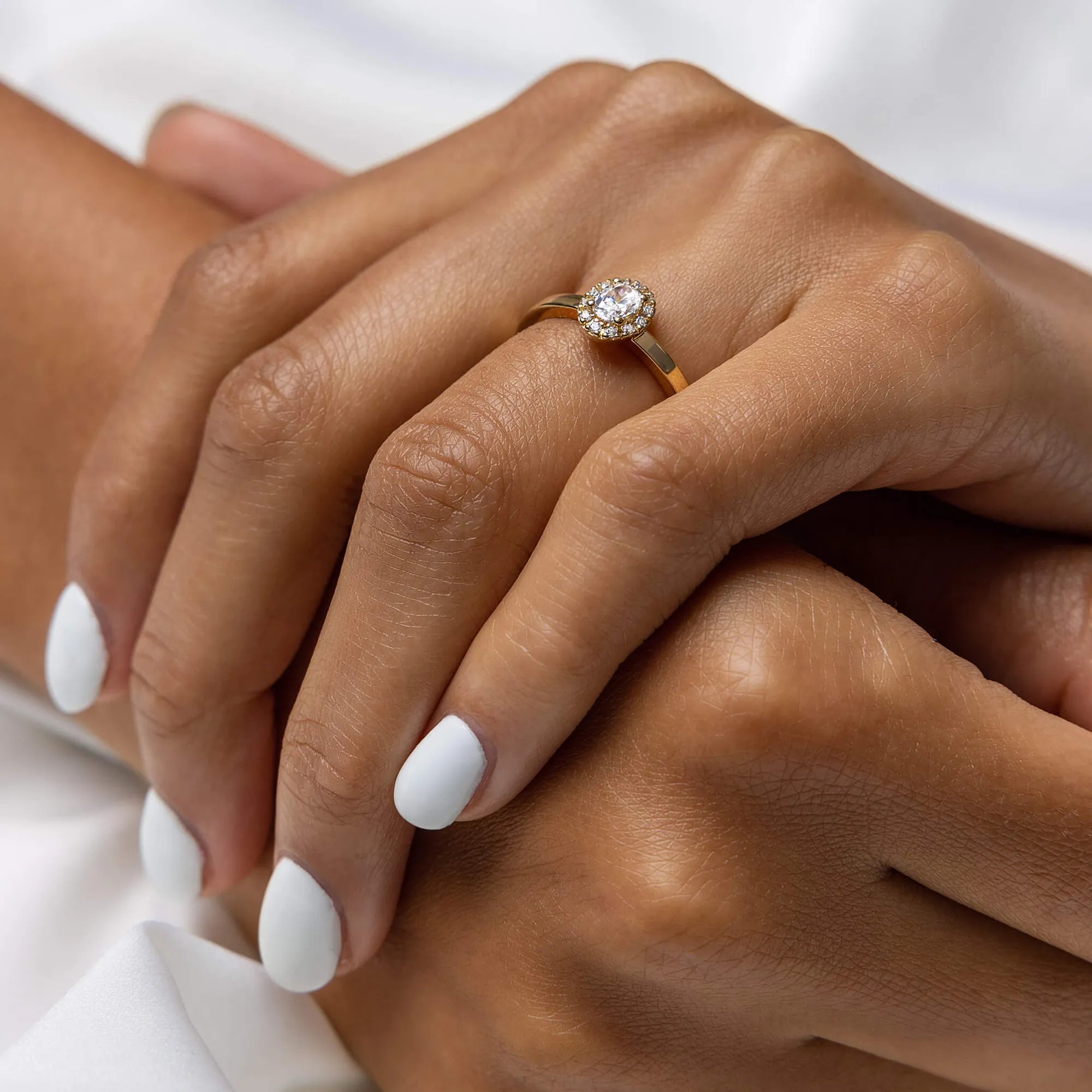 S_Love06_GU14K__hand_3