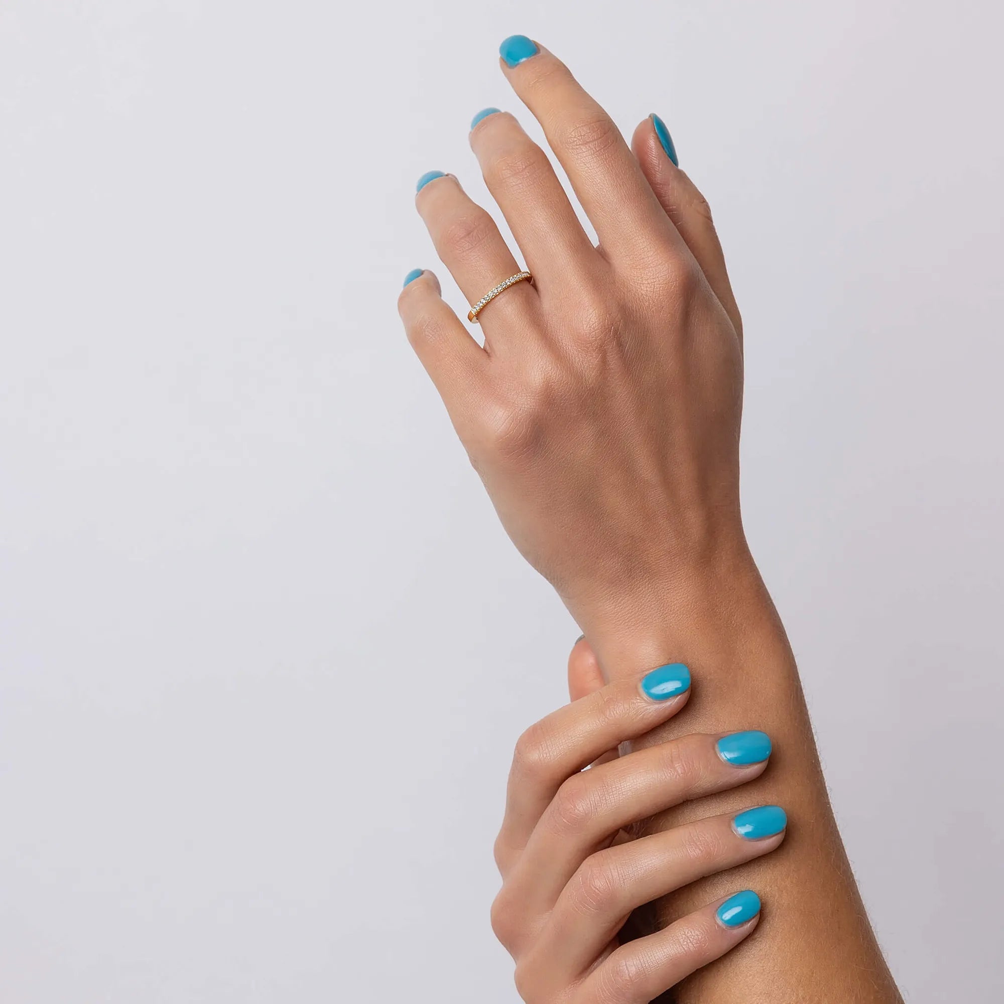 S_Love09_RG14K__hand_3