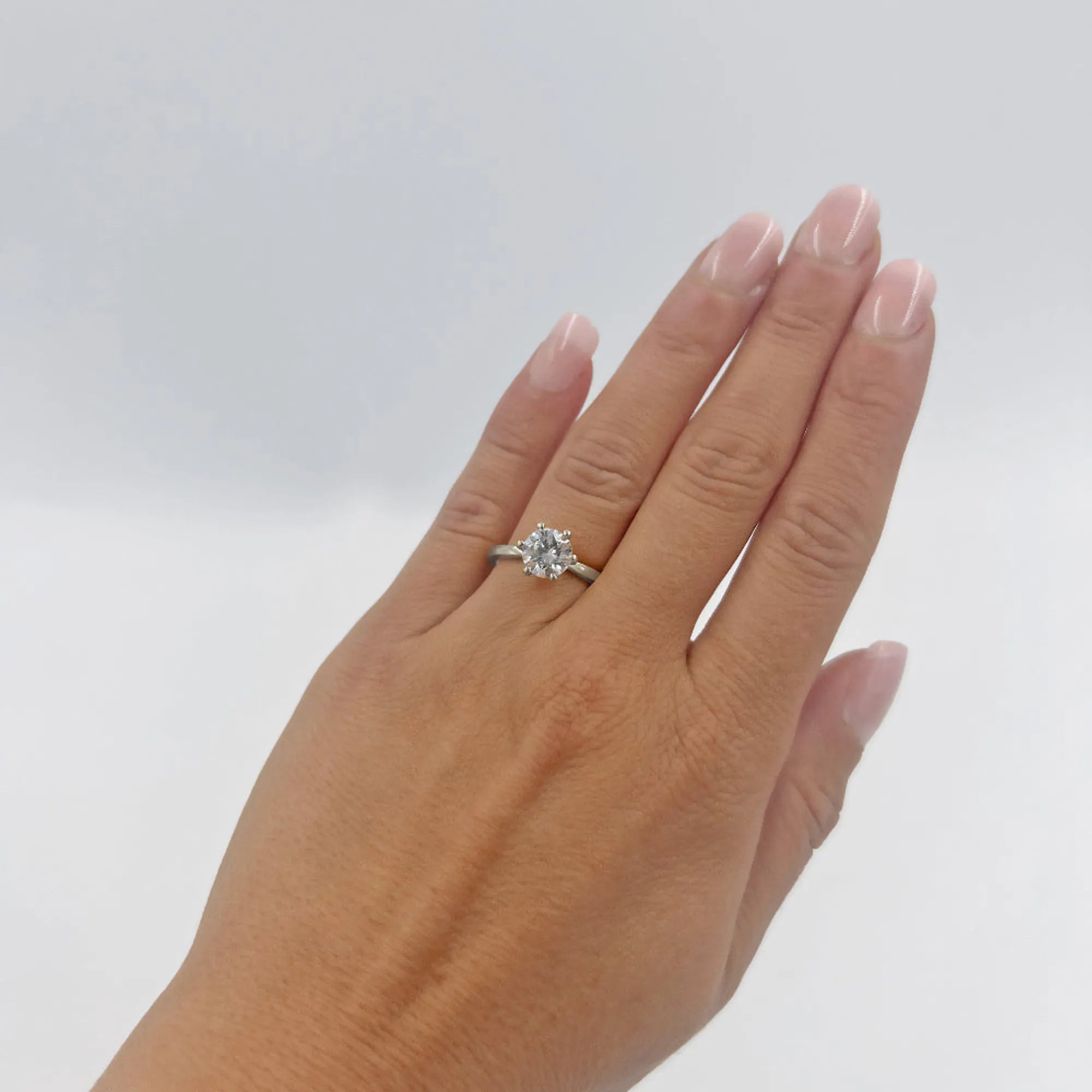 S_NORTH_S6CLBR_VG18k__hand_3