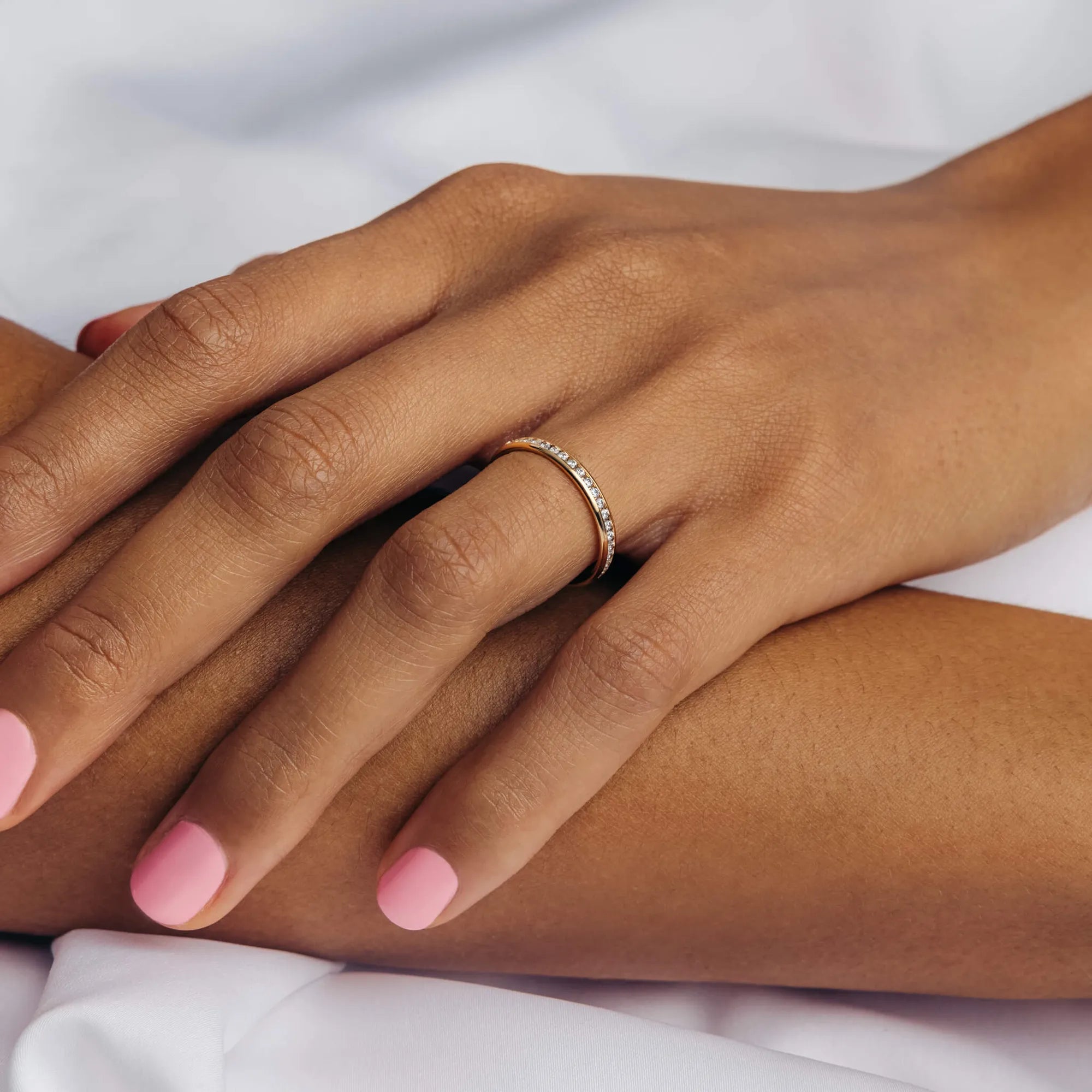 S_SR2002_GU18K__hand_3