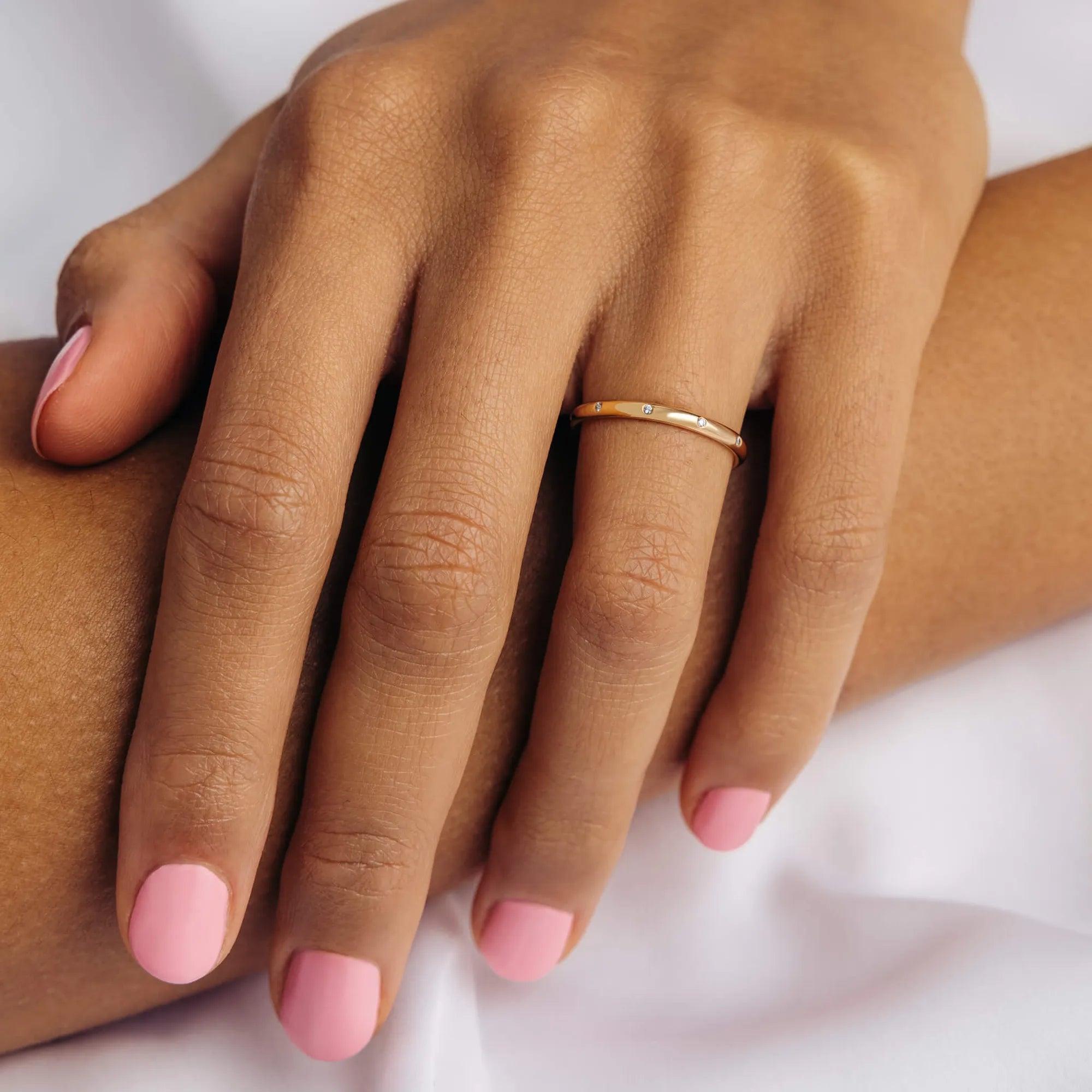 S_SR2022_RG14K__hand_3