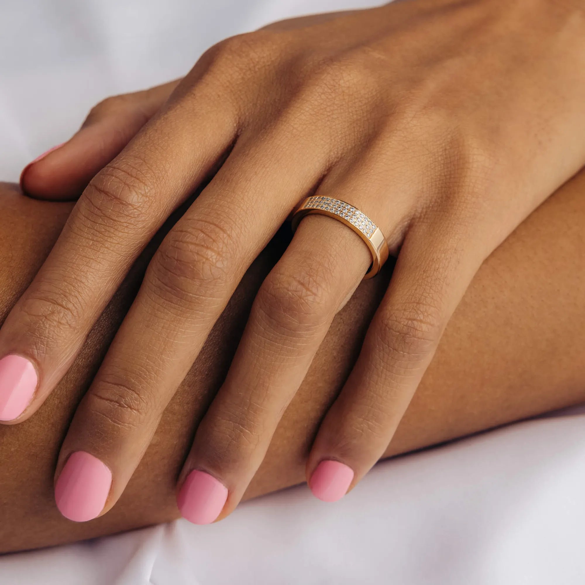 S_SR2040_GU18K__hand_3